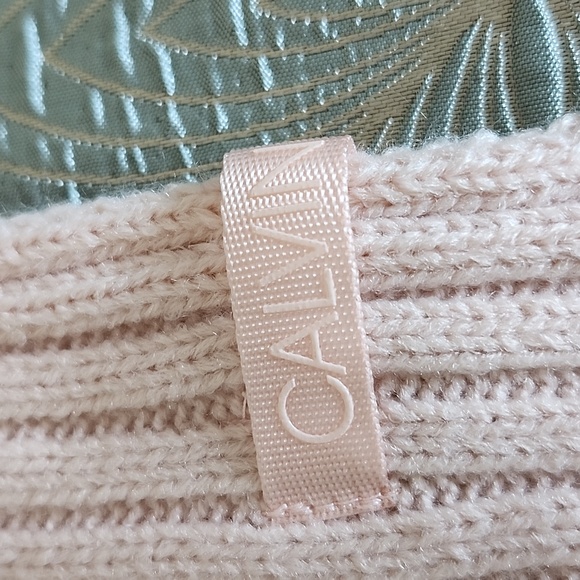 Calvin Klein 72x12" Knit Scarf Pastel Pink - Picture 4 of 9